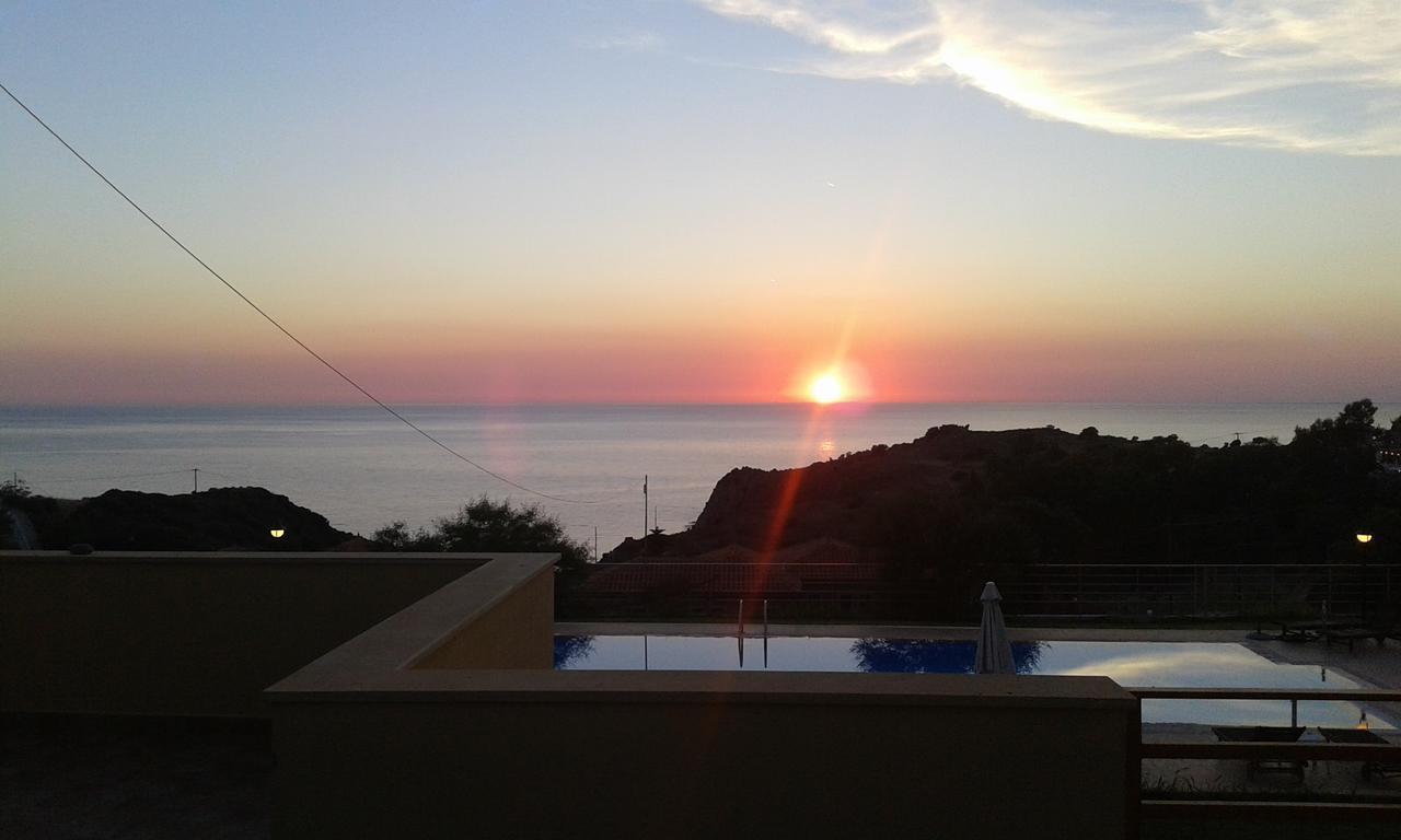 Molivos Sunset Apartment Mithymna