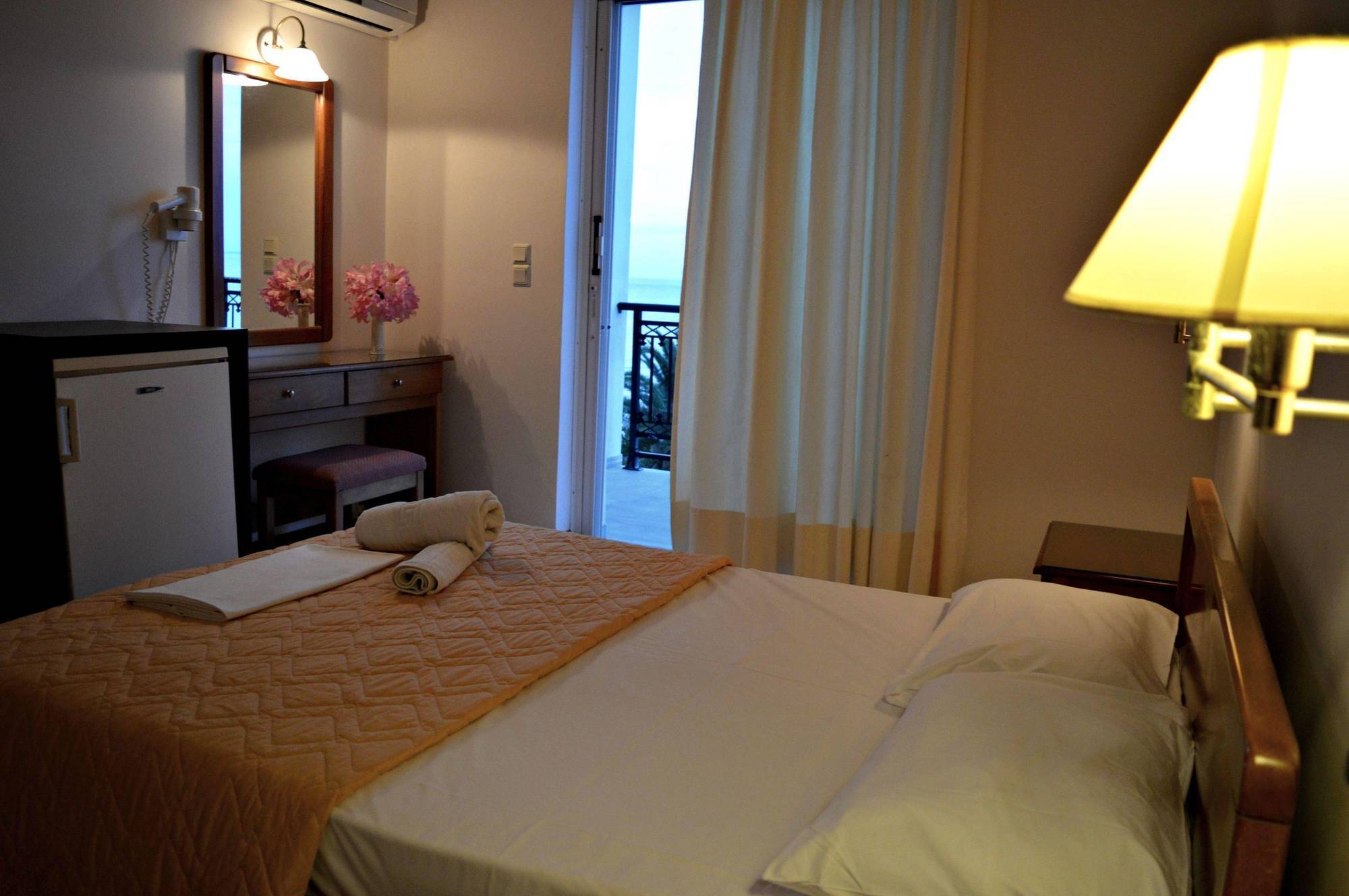 Paradise Hotel Platys Gialos (Mykonos)