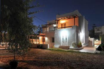 Tsakanos Apartment *