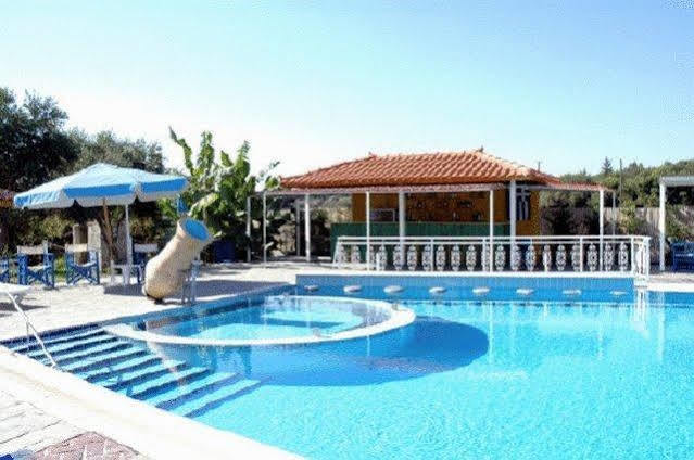 Lintzi Hotel 2*