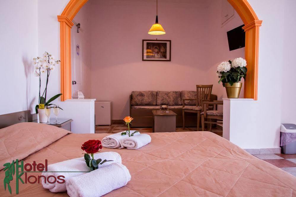 Klonos - Kyriakos Klonos Hotel