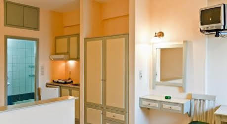 Pleiades Hotel 2*