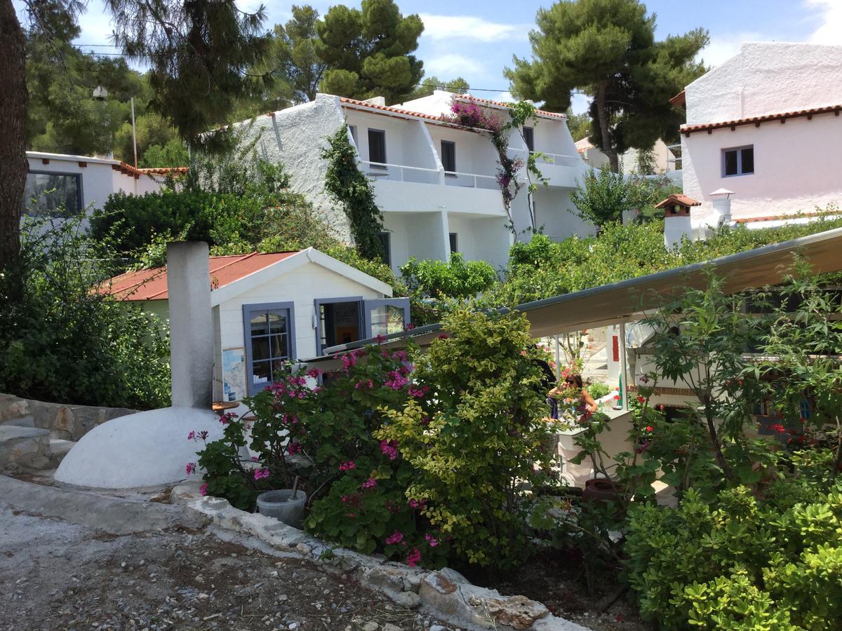 Guest house Rosys Little Village