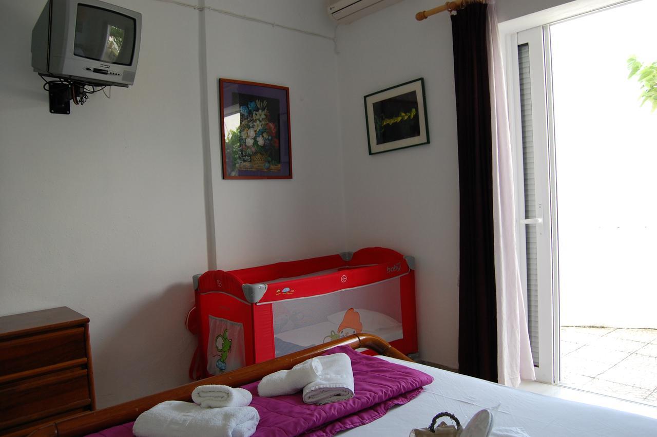 Xariklia Apartment *