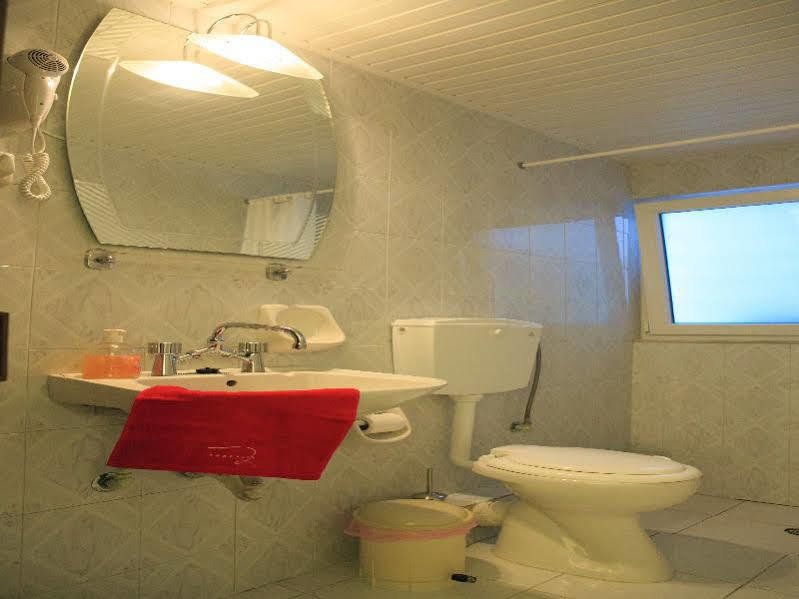 Stroubis I Apartment Megas Limnionas