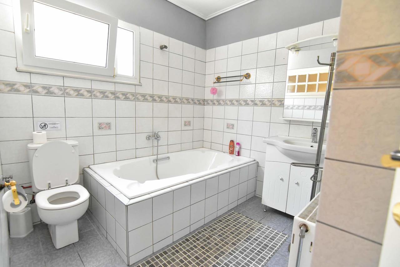 Apartment Family House *
