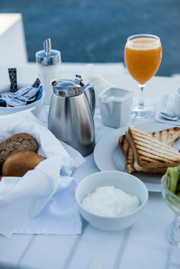 Pantelia Aparthotel Fira (Santorini)
