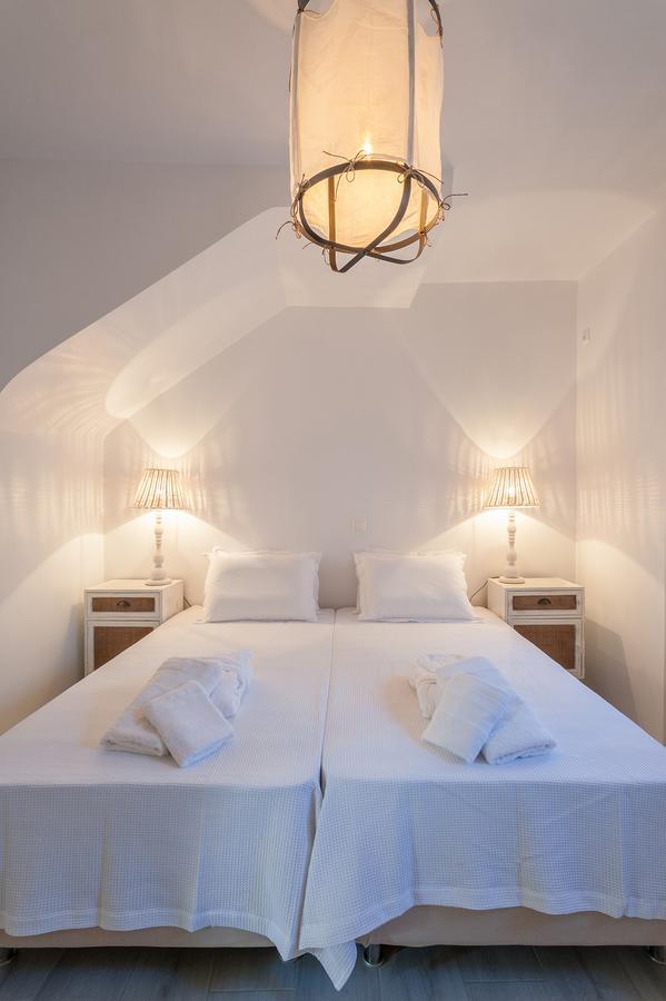 Thoas Residences Villa *