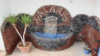 Halaris Apartment *