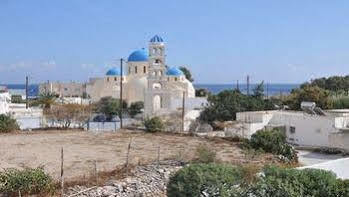 Halaris * Perissa (Santorini)