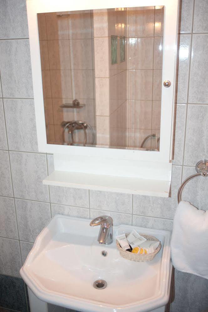 Nestorion Hotel 2*