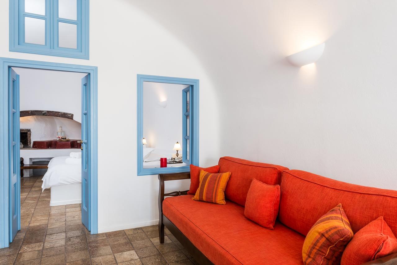 Pantelia Aparthotel Fira (Santorini)