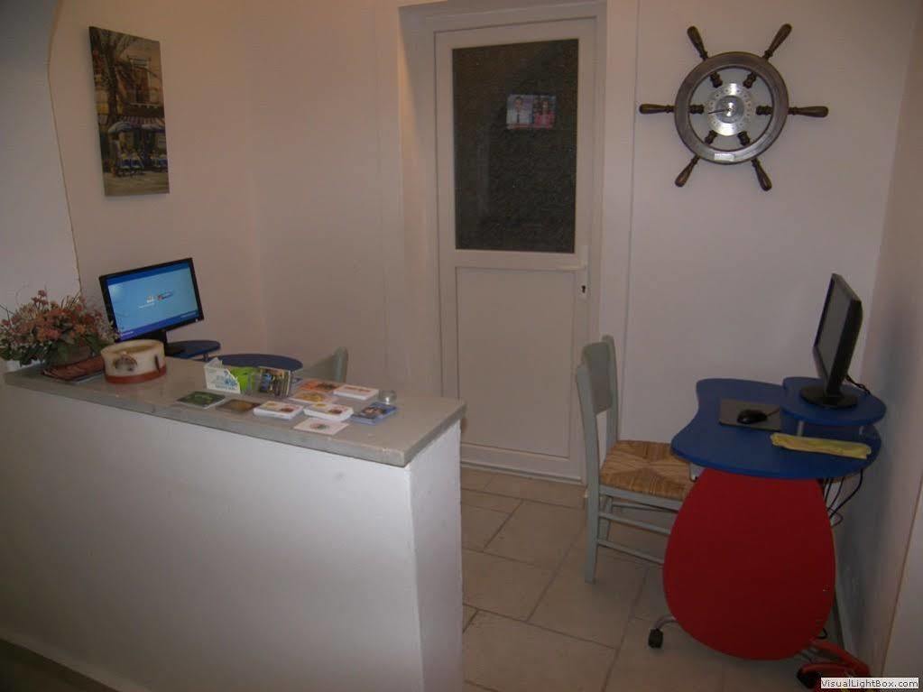 Hotel Captain Manolis Parikia (Paros)