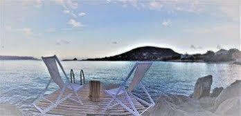Captain Zeppos * Milos Island