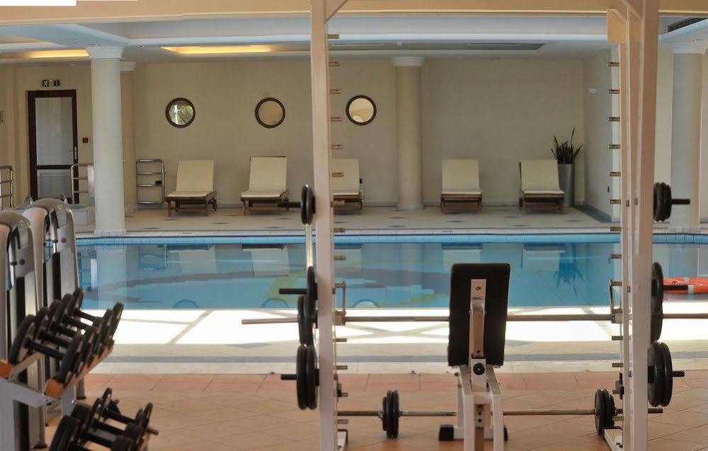 Negroponte Resort