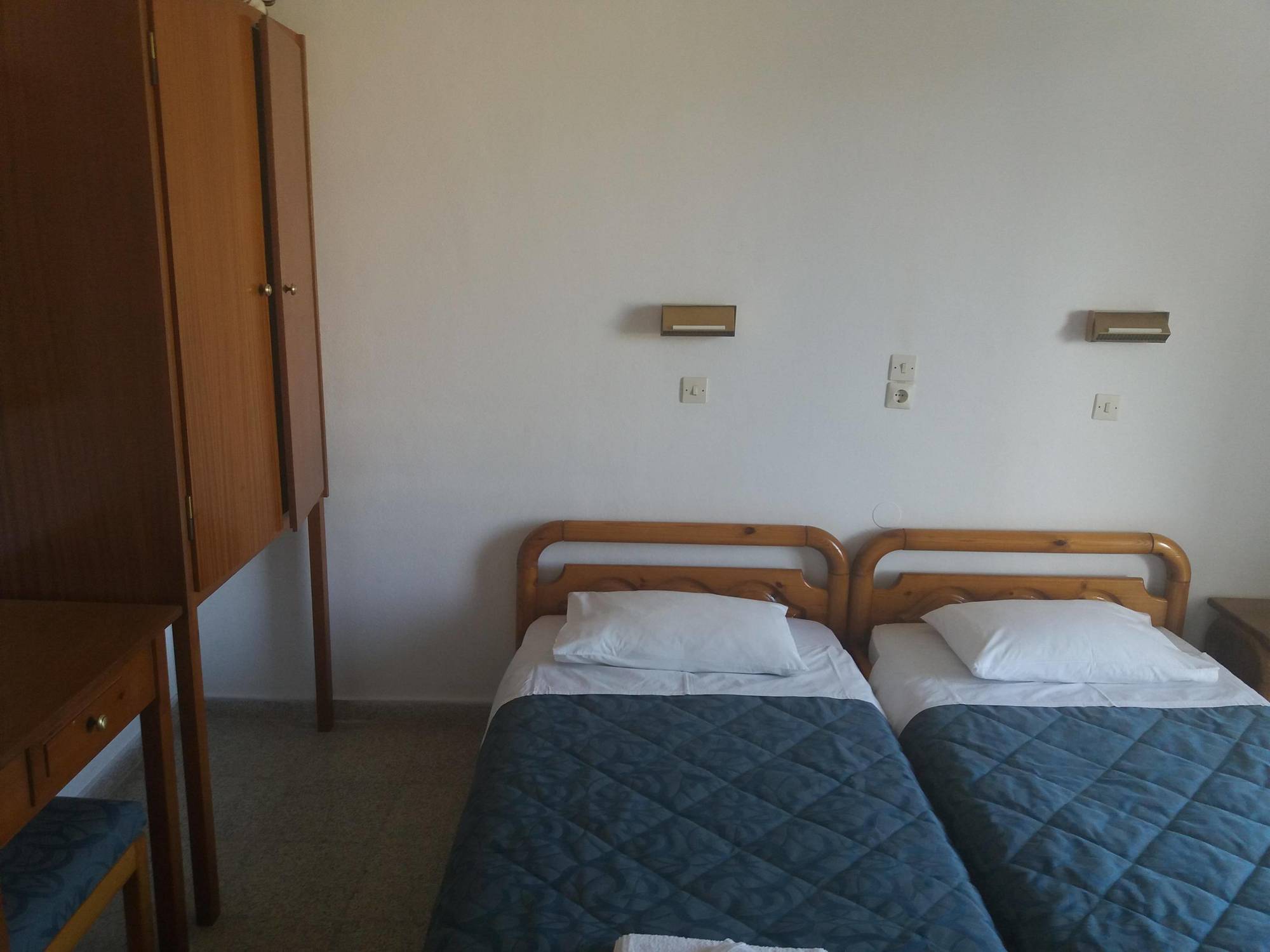 Aparthotel Manolis