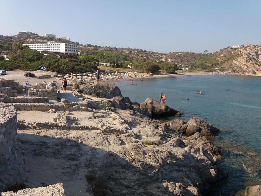 Manolis Aparthotel 2*