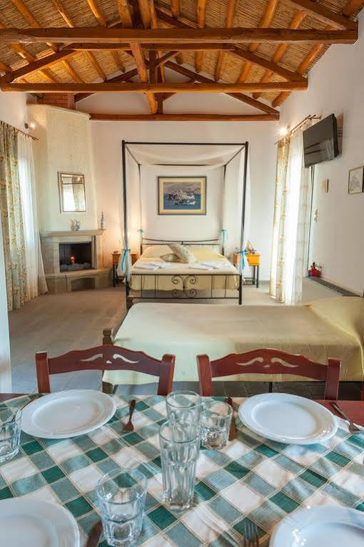 Lithoessa Luxury *
