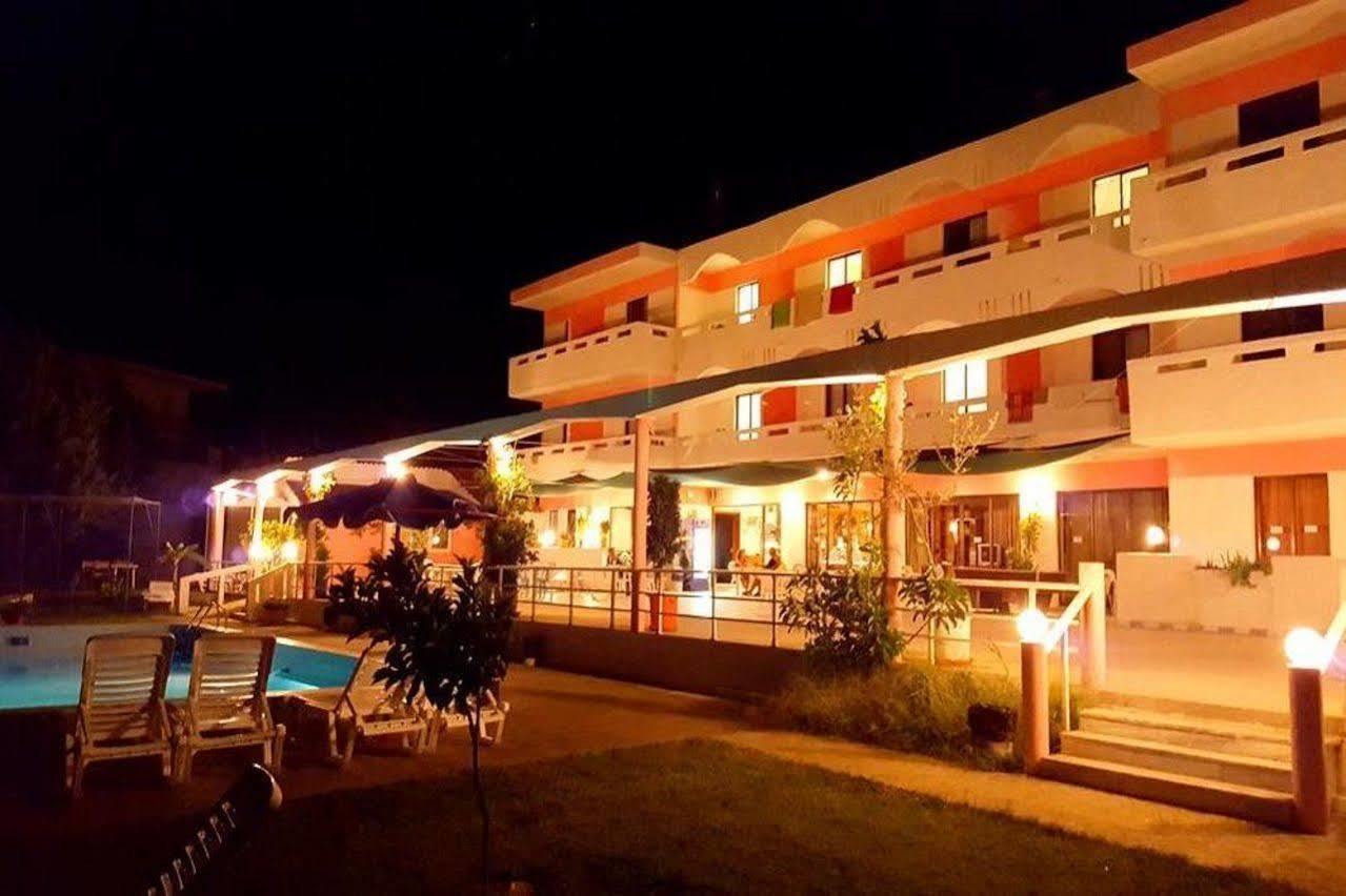 Aparthotel Oleander Studios
