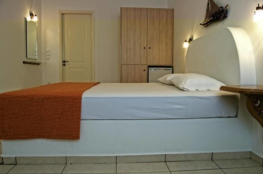 Plakes Sunset Hotel