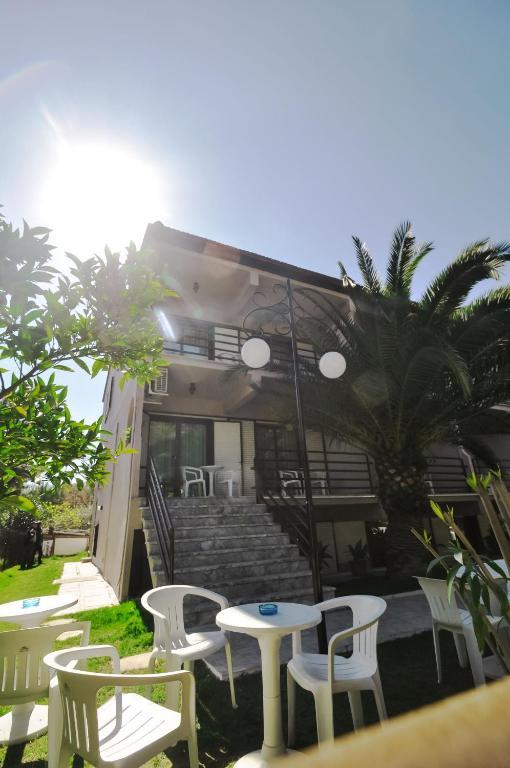 Vlachogiannis Hotel 2*