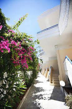 Balito Agioi Apostoli (Crete)