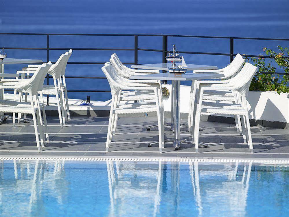 Bay Hotel