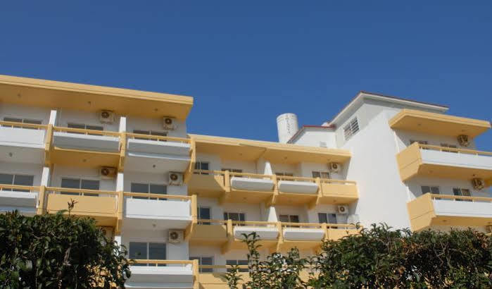 Aparthotel Trianta Hotel Apartments 2*
