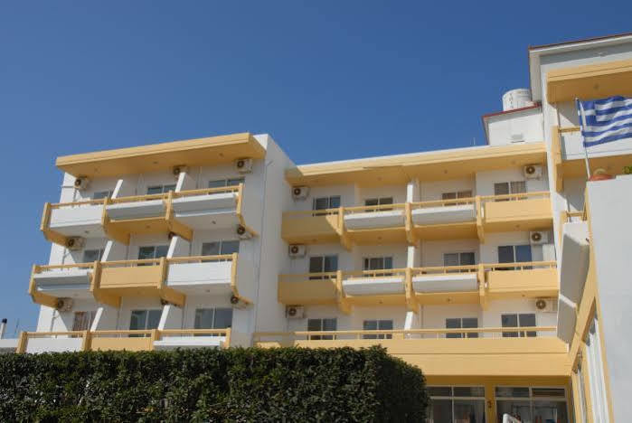 Aparthotel Trianta Hotel Apartments 2*