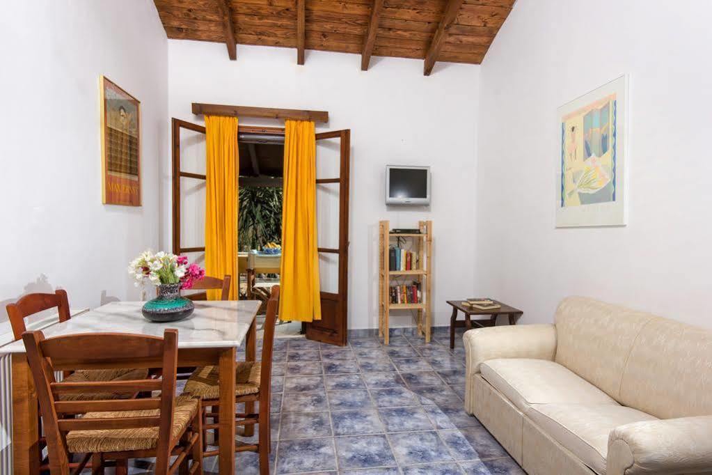 Liuba 3* Vasilikos (Zakynthos)