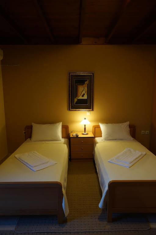 Guest house Pinotsi 3*