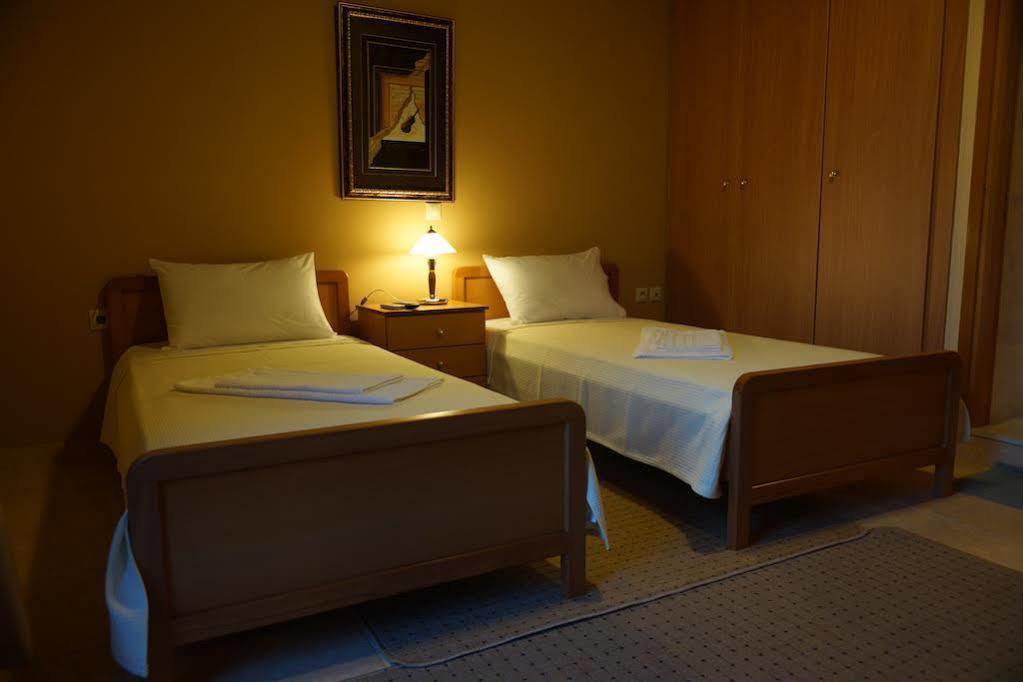 Guest house Pinotsi