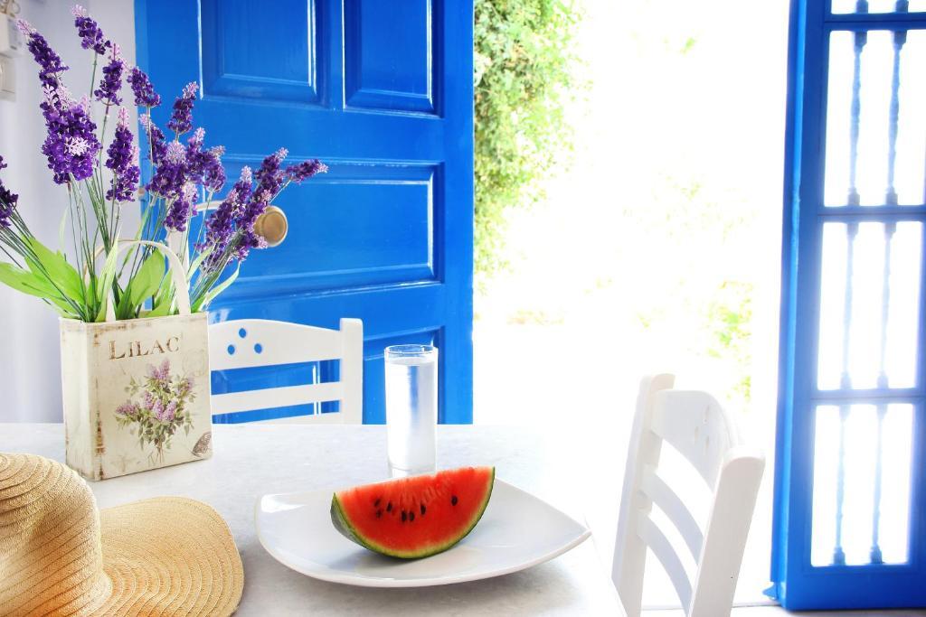 Island House Aparthotel Mylopotas