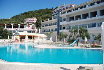 Aloha Hotel 3*