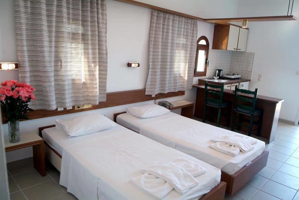 Aparthotel Kiriakos