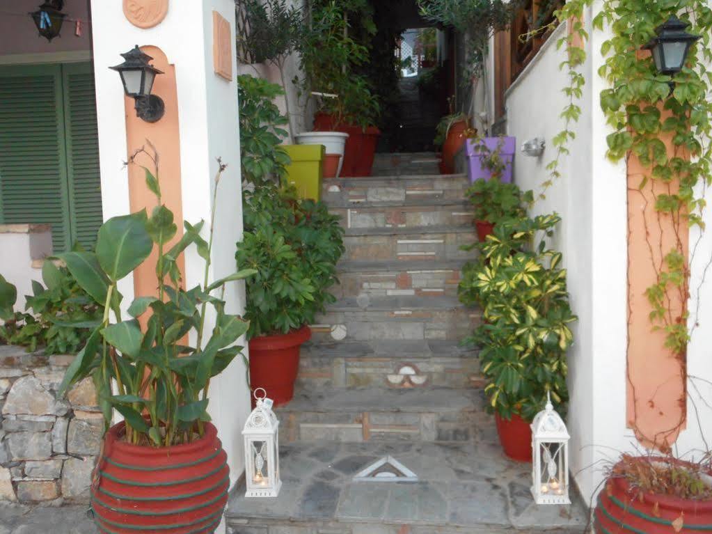 Galazios Kolpos 2* Patitiri (Alonnisos)