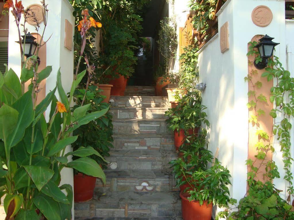 Galazios Kolpos Guest house