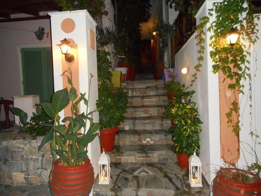 Guest house Galazios Kolpos 2*