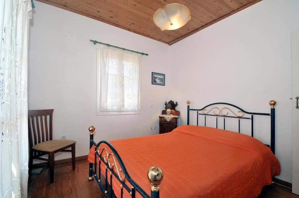 Aparthotel Akrotiri