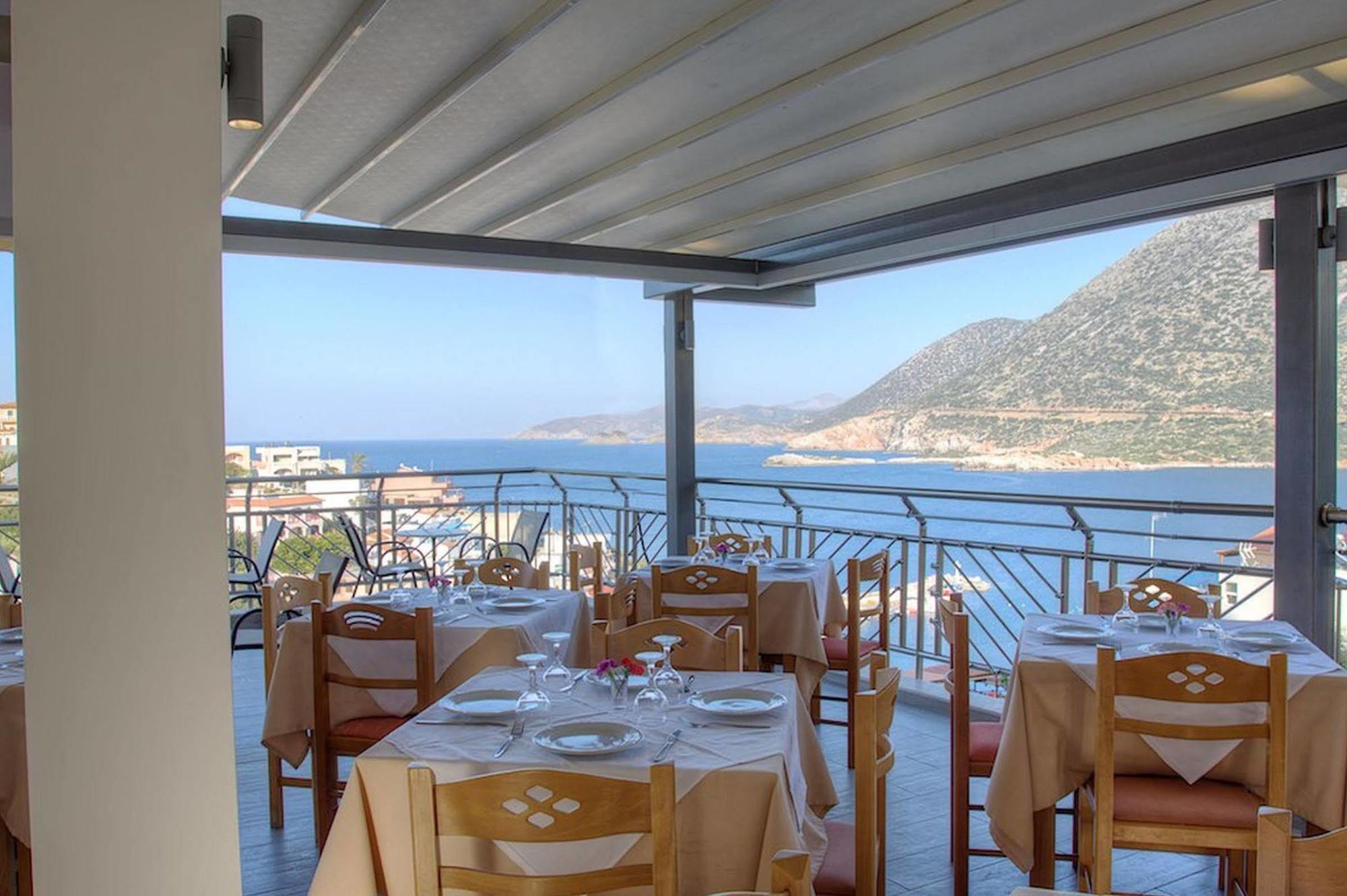 Hotel Athina 3*