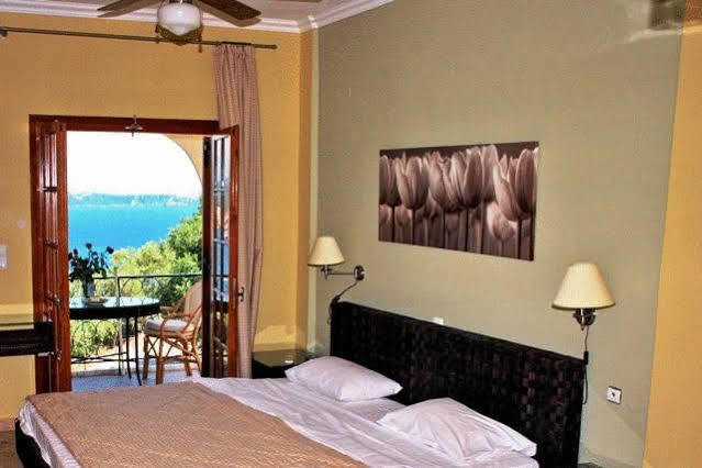 Bella Vista And Hotel 2*