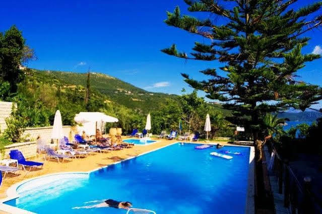 Bella Vista And Hotel Parga