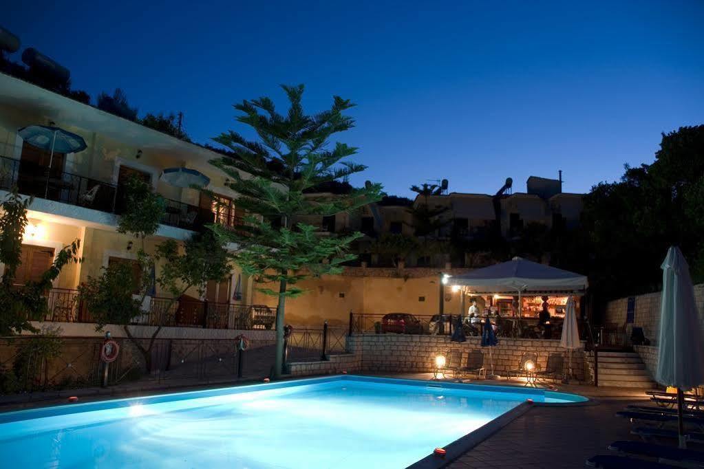 Bella Vista And Hotel