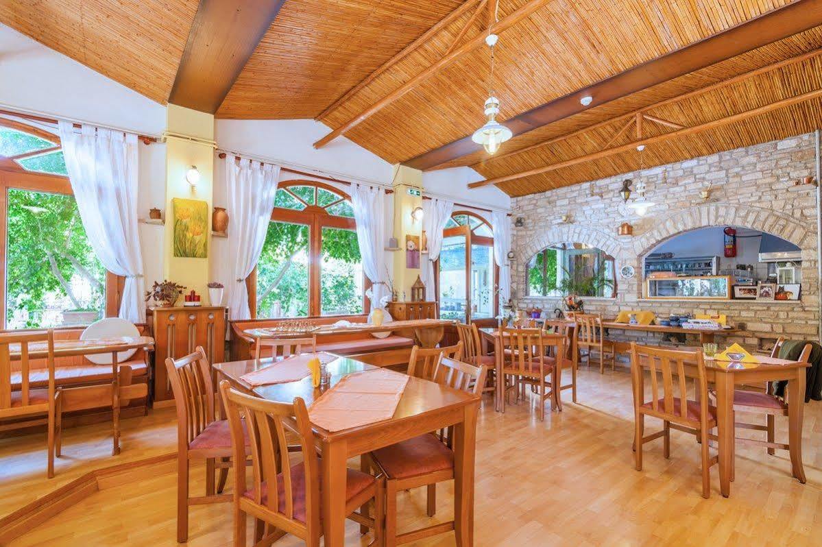 Venetia Hotel Ireo (Samos)