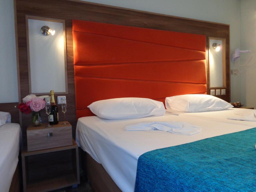 Niki Sea - Front Aparthotel