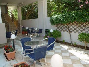 Apartment Pefki Studios *