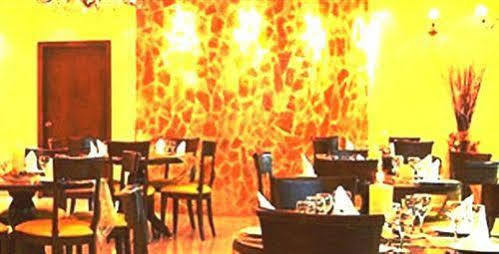 Hotel Adelais 2*