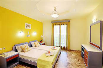 Raisakis Apartment *