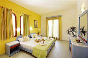 Apartment Raisakis Agia Marina (Crete)