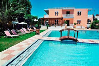 Apartment Raisakis *